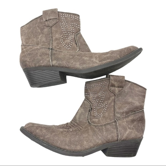 Madden Girl Sanoma Vegan Brown Taupe Short Western Boots Size 6.5 - Picture 5 of 15